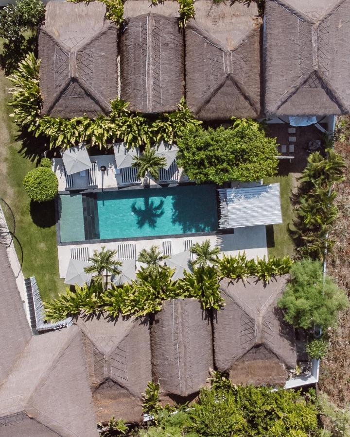 巴厘岛白色棕榈酒店 金巴兰 外观 照片