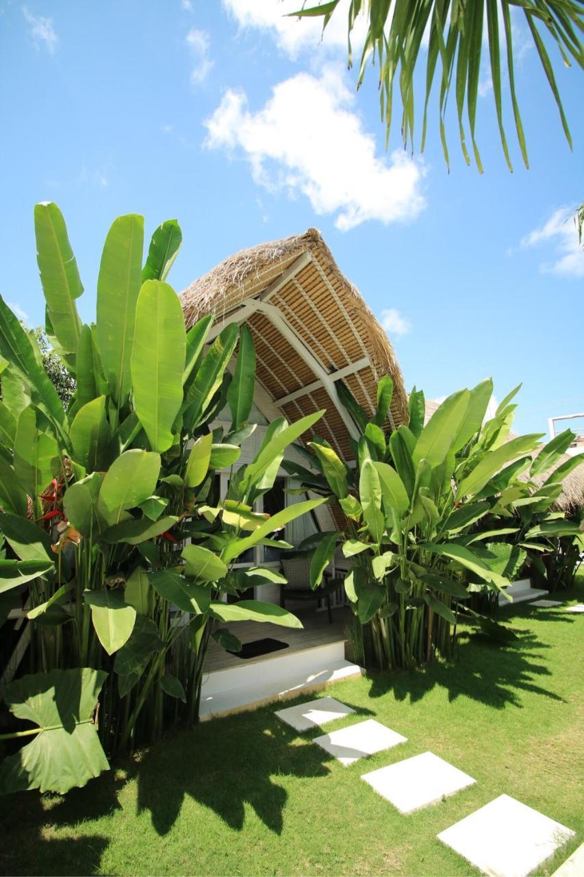 巴厘岛白色棕榈酒店 金巴兰 外观 照片